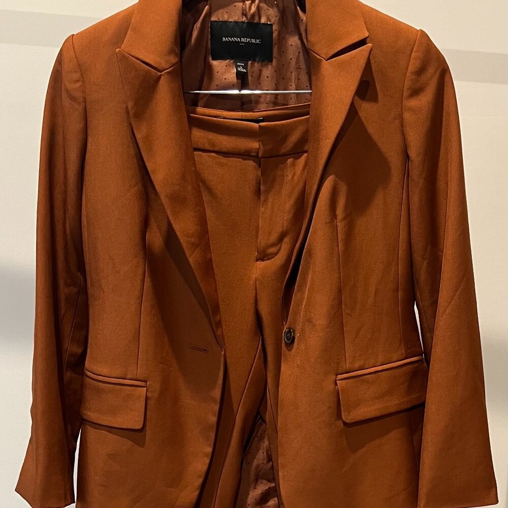 Banana Republic Suit